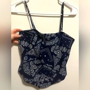 👑No boundaries v-cut shirt